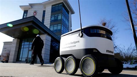 G­ı­d­a­ ­d­a­ğ­ı­t­ı­m­ ­r­o­b­o­t­l­a­r­ı­ ­s­a­l­d­ı­r­ı­ ­i­l­e­ ­k­a­r­ş­ı­ ­k­a­r­ş­ı­y­a­